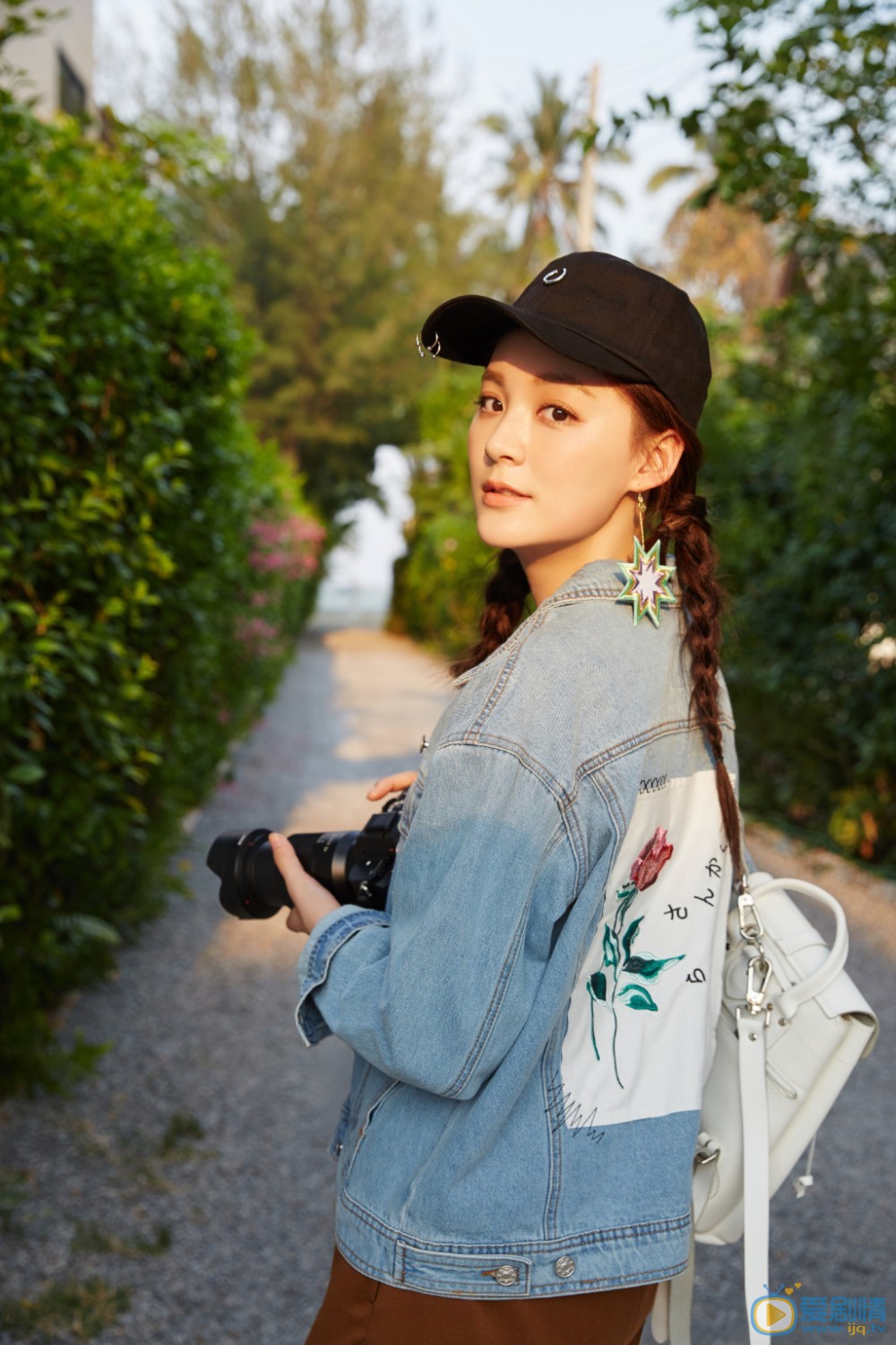 毛林林街拍照 毛林林高清写真_毛林林高清剧照