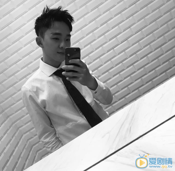 丁冠森生活照 丁冠森高清写真_丁冠森高清剧照