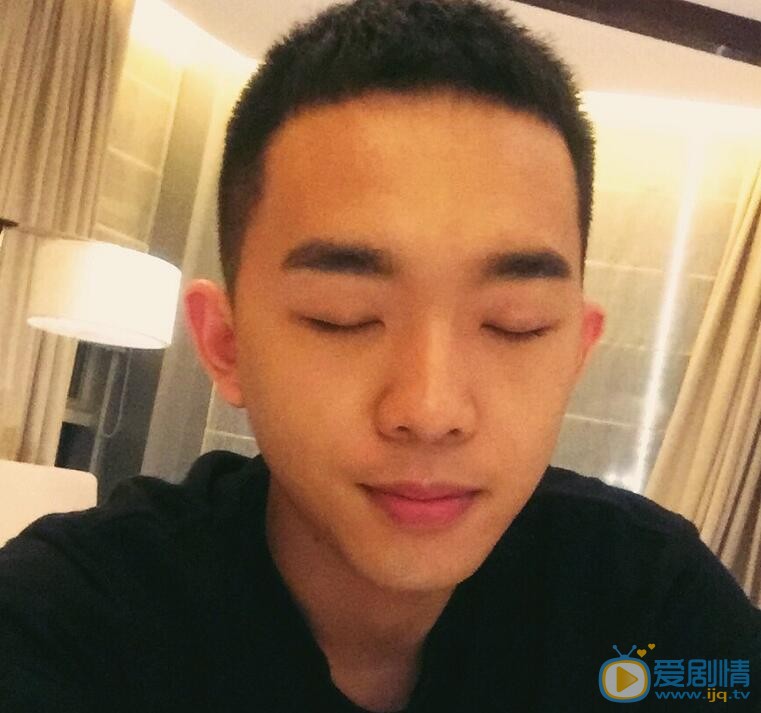 丁冠森生活照 丁冠森高清写真_丁冠森高清剧照