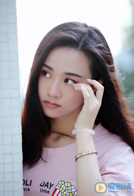 许龄方写真 许龄方高清写真_许龄方高清剧照