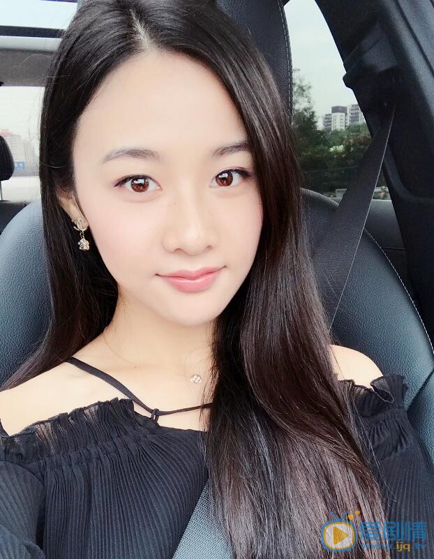 许龄方素颜照 许龄方高清写真_许龄方高清剧照