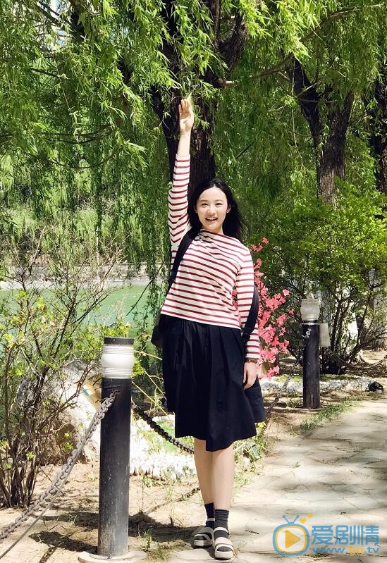 许龄方素颜照 许龄方高清写真_许龄方高清剧照