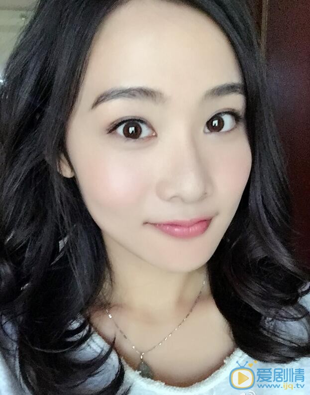 许龄方素颜照 许龄方高清写真_许龄方高清剧照