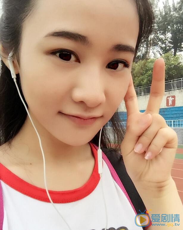 许龄方素颜照 许龄方高清写真_许龄方高清剧照