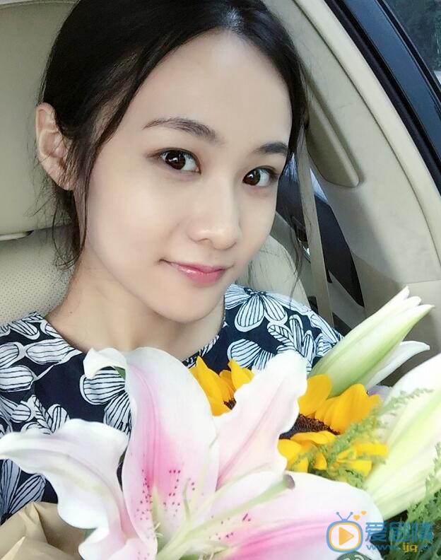 许龄方素颜照 许龄方高清写真_许龄方高清剧照