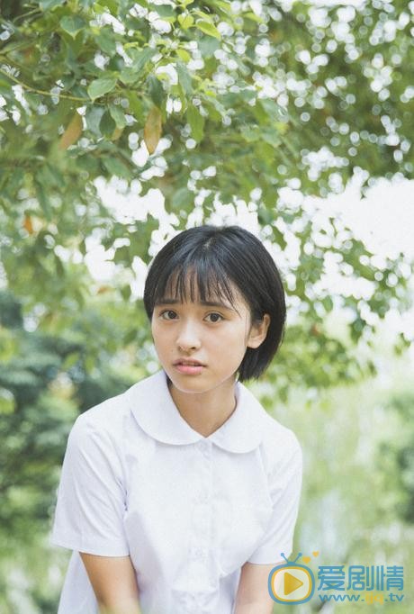 沈月制服写真 沈月高清写真_沈月高清剧照