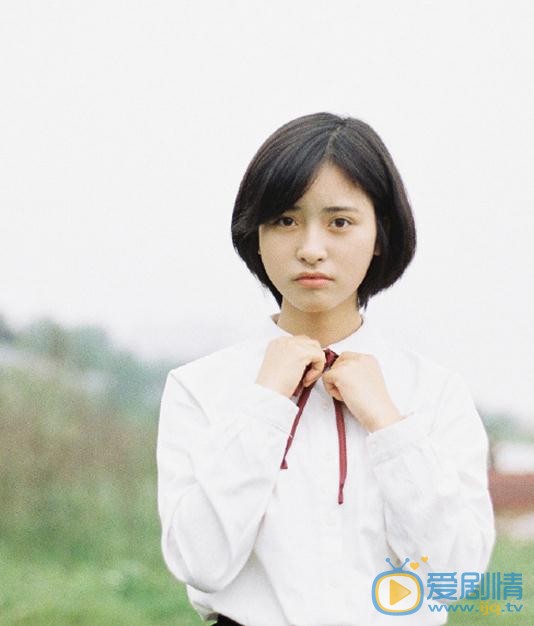 沈月制服写真 沈月高清写真_沈月高清剧照