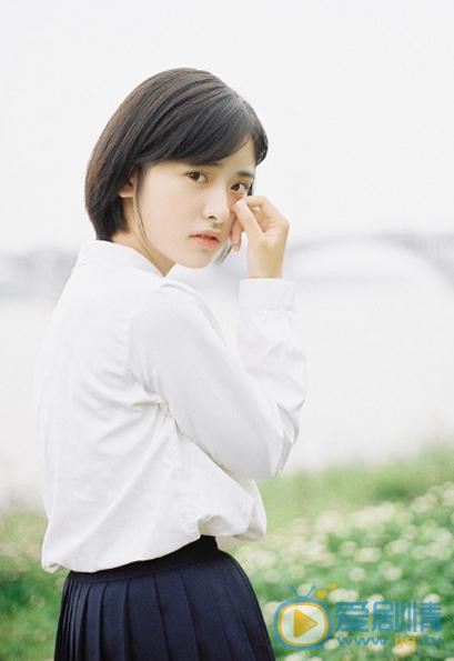 沈月制服写真 沈月高清写真_沈月高清剧照