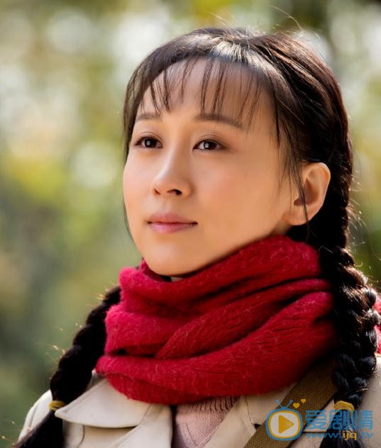 练束梅《三妹》剧照 练束梅高清写真_练束梅高清剧照