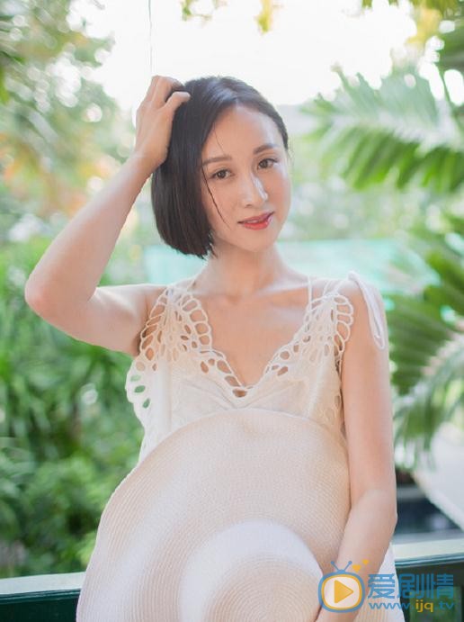 练束梅清新写真 练束梅高清写真_练束梅高清剧照