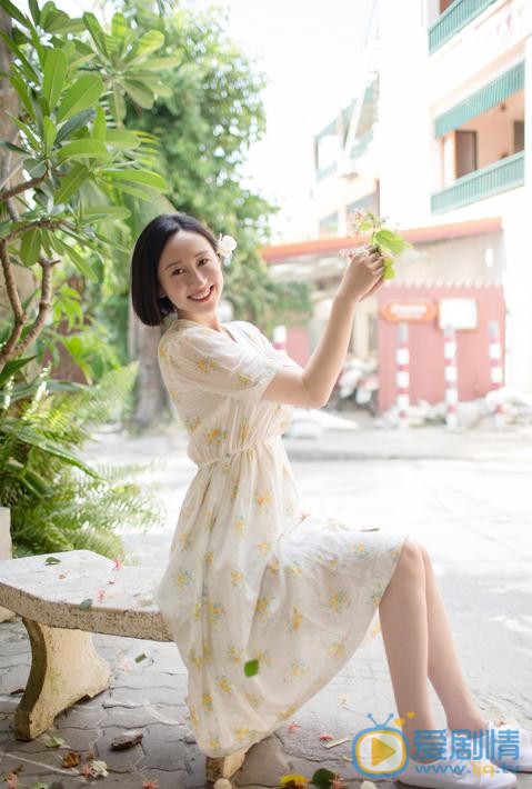 练束梅清新写真 练束梅高清写真_练束梅高清剧照
