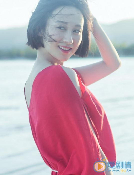 练束梅海边写真 练束梅高清写真_练束梅高清剧照