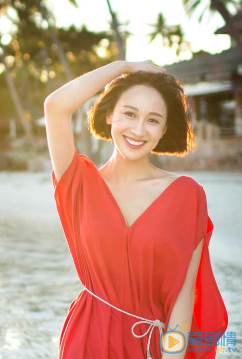 练束梅街拍写真 练束梅高清写真_练束梅高清剧照