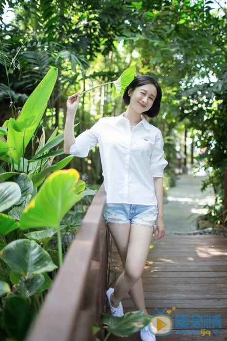 练束梅清新写真 练束梅高清写真_练束梅高清剧照