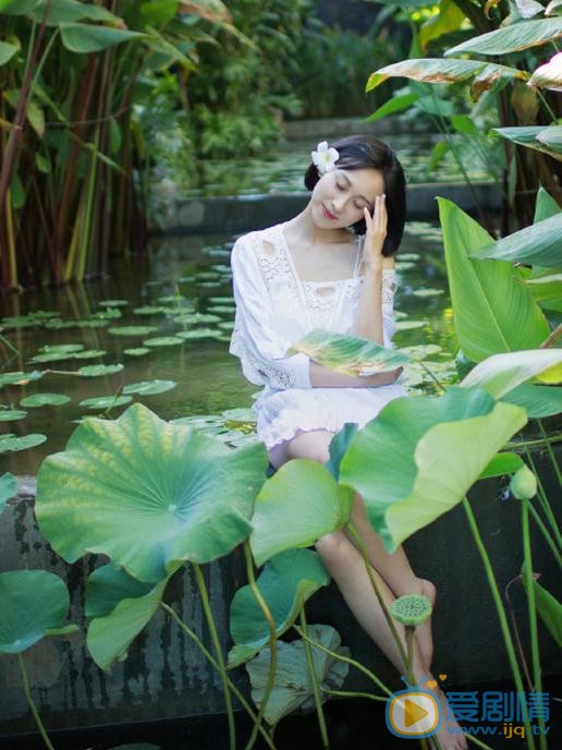 练束梅清新写真 练束梅高清写真_练束梅高清剧照