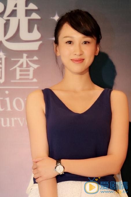 练束梅活动照 练束梅高清写真_练束梅高清剧照