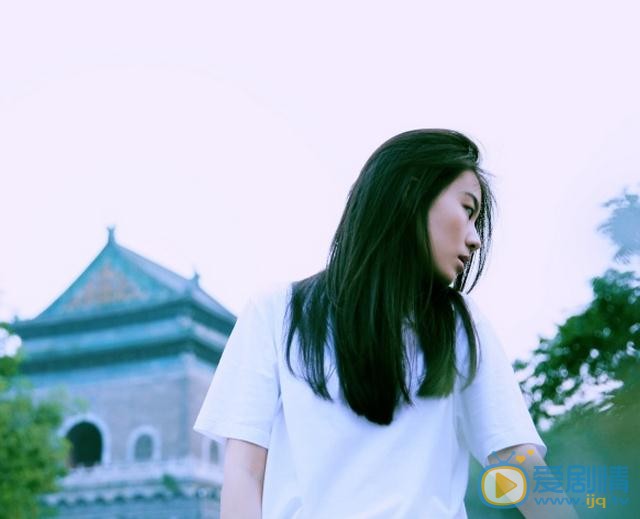 张雅玫夏日写真 张雅玫高清写真_张雅玫高清剧照