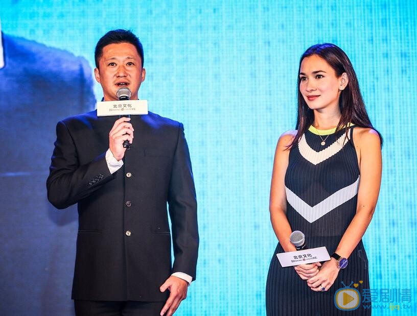 卢靖姗《战狼2》宣传活动 卢靖姗高清写真_卢靖姗高清剧照