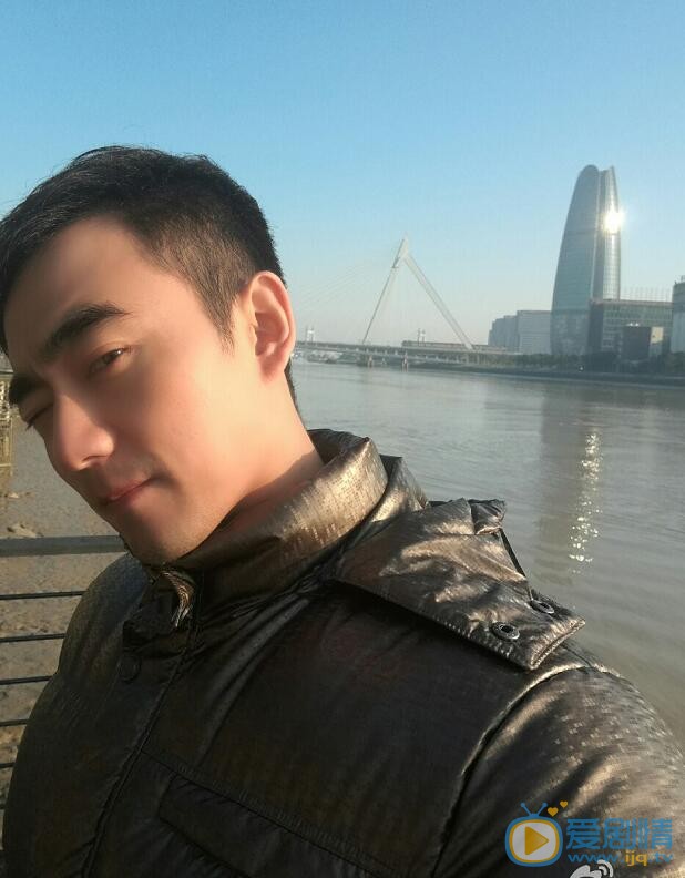 夏德俊生活照 夏德俊高清写真_夏德俊高清剧照