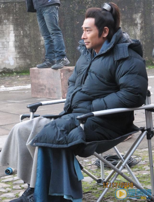 赵文卓片场照 赵文卓高清写真_赵文卓高清剧照