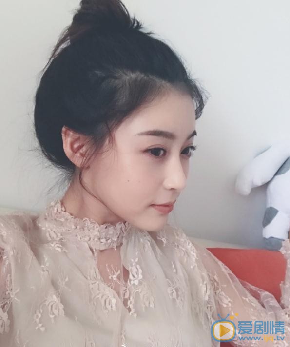 张雅卓生活照 张雅卓高清写真_张雅卓高清剧照