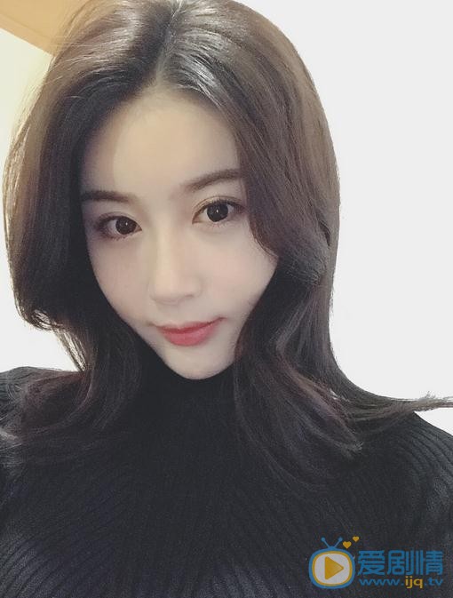 张雅卓生活照 张雅卓高清写真_张雅卓高清剧照