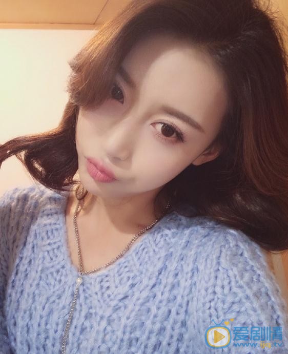 张雅卓生活照 张雅卓高清写真_张雅卓高清剧照