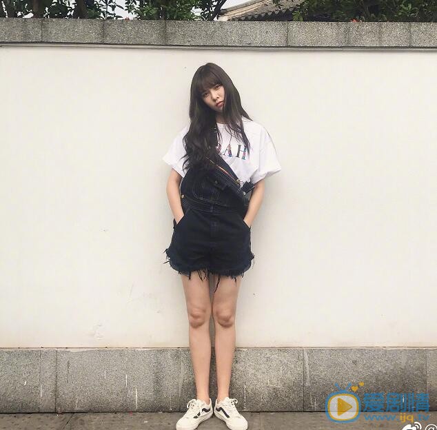 宋妍霏卖萌照 宋妍霏高清写真_宋妍霏高清剧照