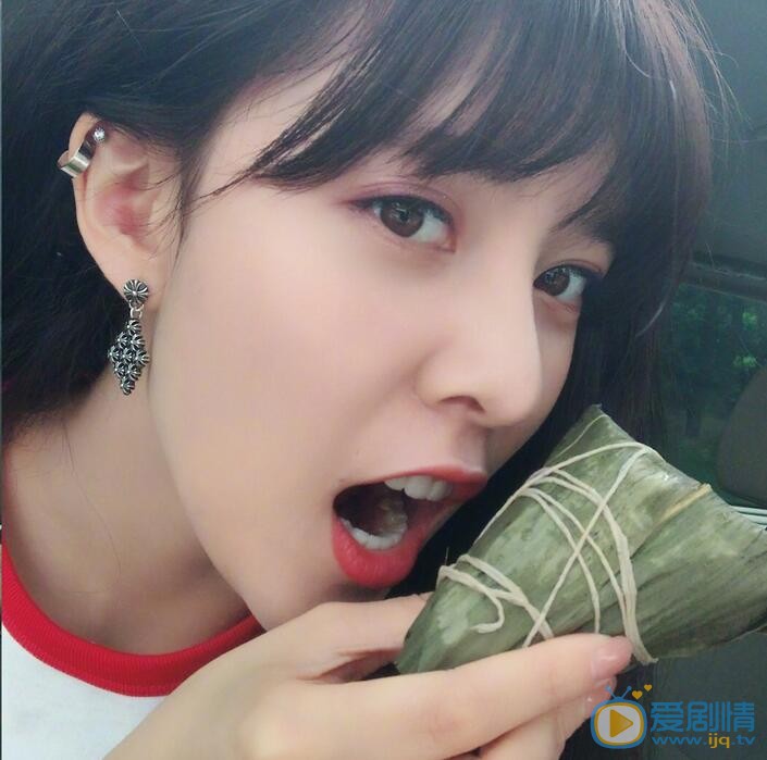 宋妍霏卖萌照 宋妍霏高清写真_宋妍霏高清剧照