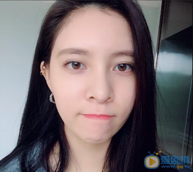 宋妍霏卖萌照 宋妍霏高清写真_宋妍霏高清剧照
