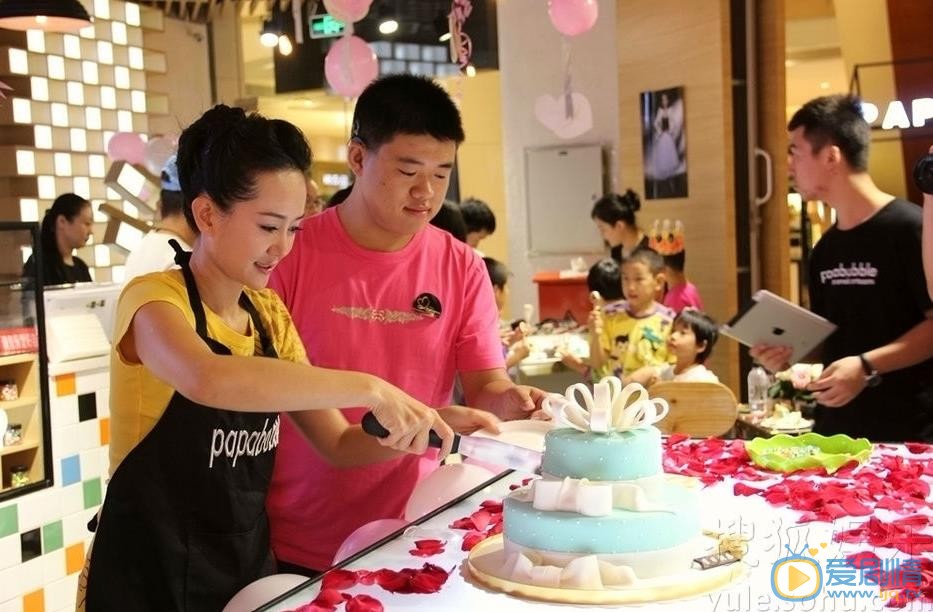 张定涵公益活动 张定涵高清写真_张定涵高清剧照