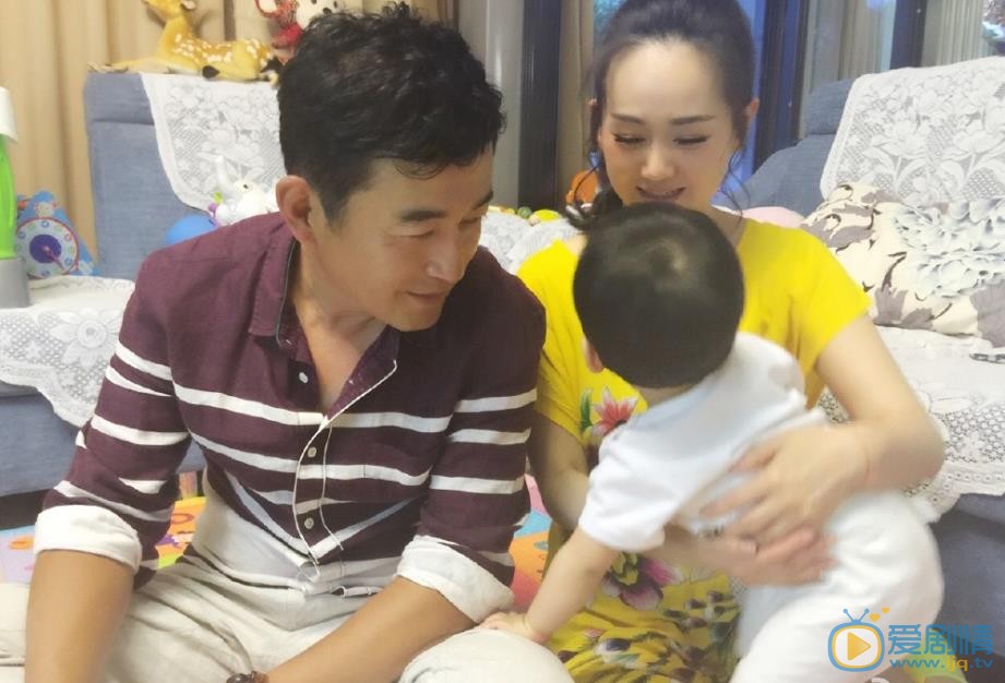 张定涵夫妻合照 张定涵高清写真_张定涵高清剧照
