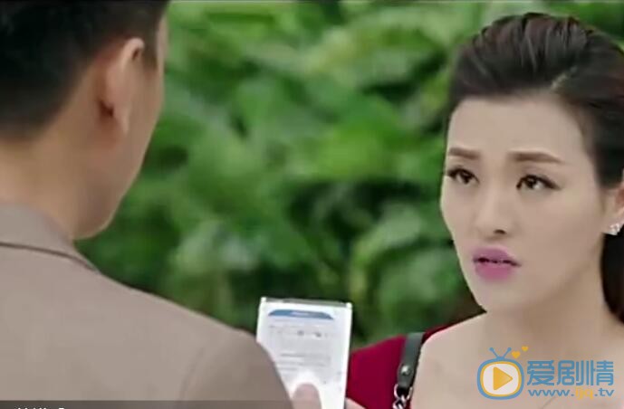 我们的爱曝预告  靳东遭美女纠缠婚姻危机