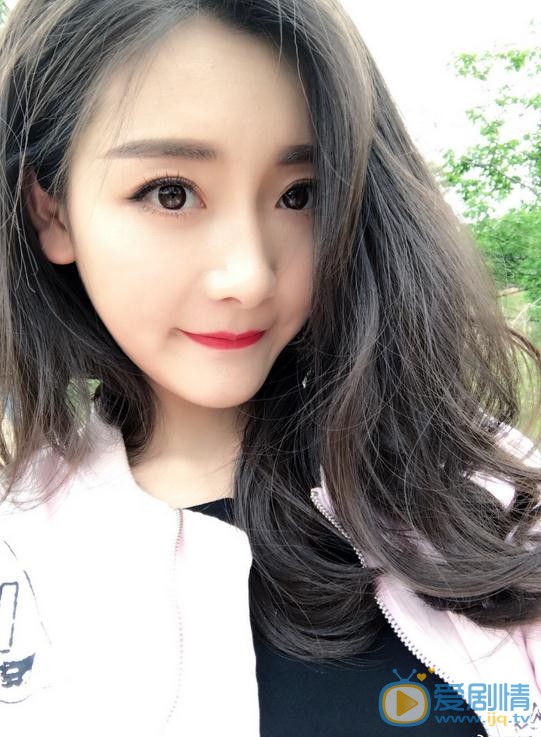 孟璐生活照 孟璐高清写真_孟璐高清剧照