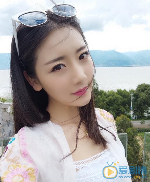 孟璐生活照 孟璐高清写真_孟璐高清剧照
