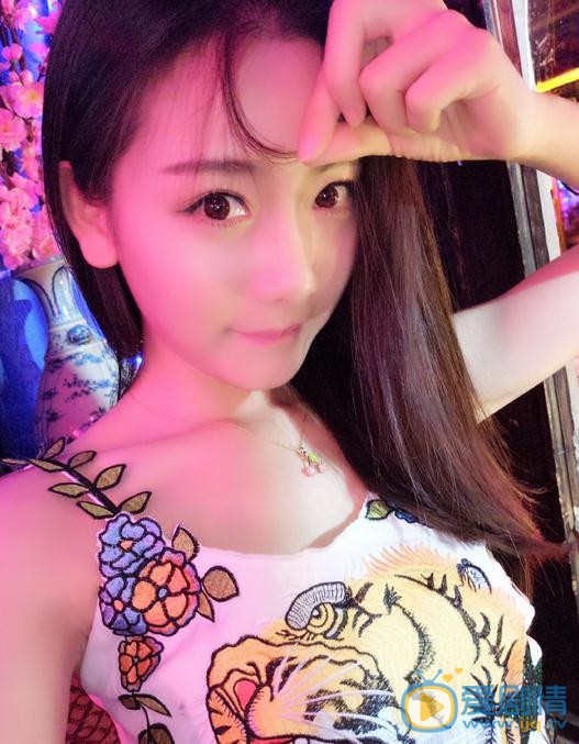 孟璐生活照 孟璐高清写真_孟璐高清剧照