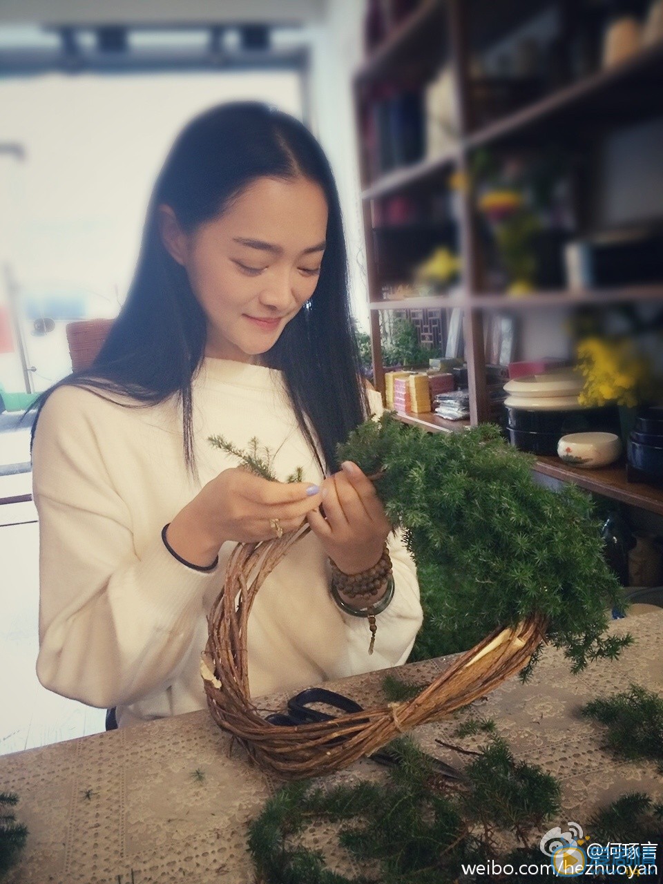 何琢言生活照 何琢言高清写真_何琢言高清剧照