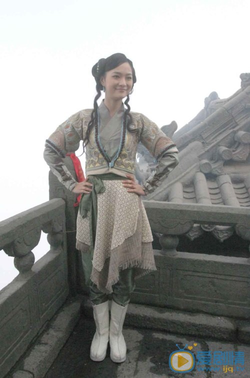 何琢言《倚天屠龙记》剧照 何琢言高清写真_何琢言高清剧照