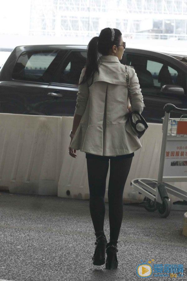 黄奕路透街拍照 黄奕高清写真_黄奕高清剧照