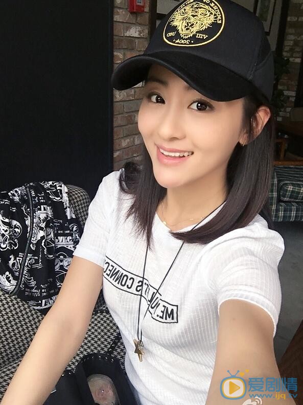 潘严生活照 潘严高清写真_潘严高清剧照