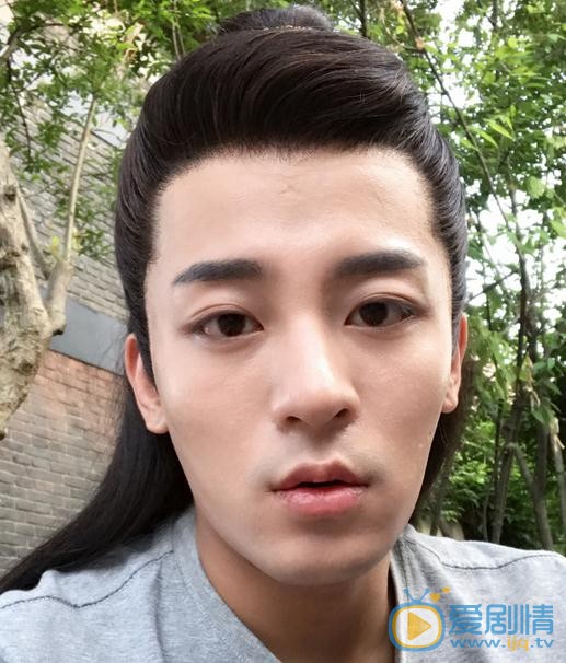 马梓铭片场照 马梓铭高清写真_马梓铭高清剧照