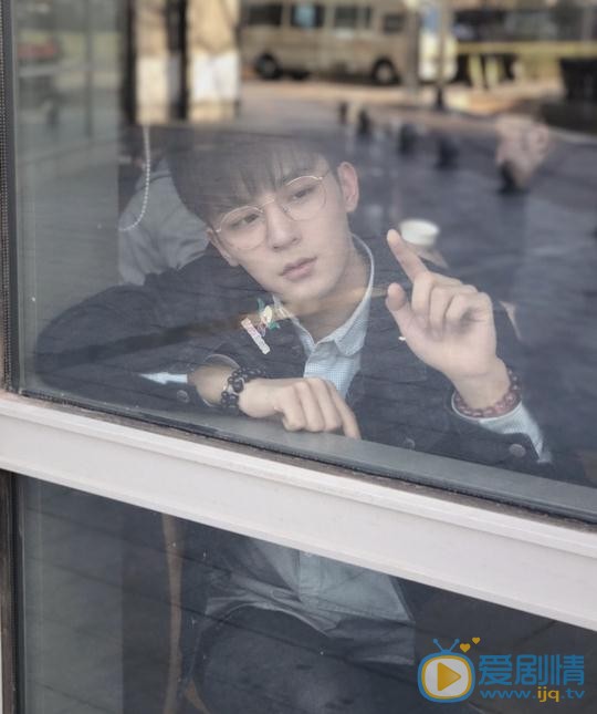 马梓铭街拍 马梓铭高清写真_马梓铭高清剧照