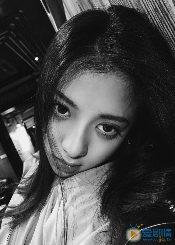 吴静怡黑白写真 吴静怡高清写真_吴静怡高清剧照