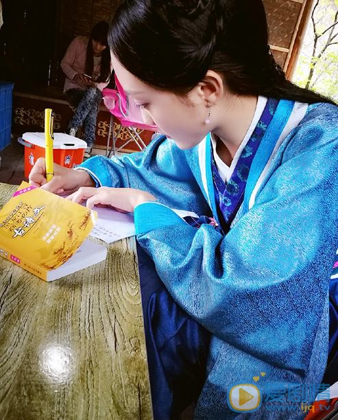 马菲片场照 马菲高清写真_马菲高清剧照