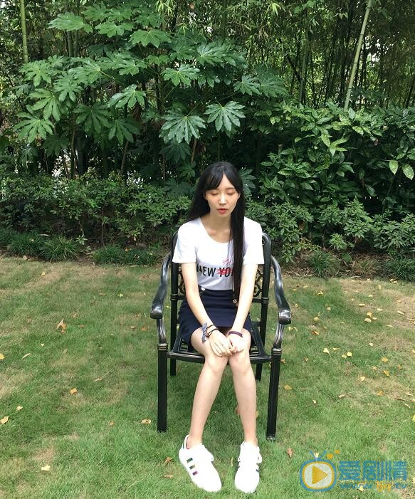 李牵生活照 李牵高清写真_李牵高清剧照
