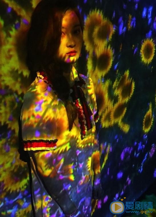 王若溪花影写真 王若溪高清写真_王若溪高清剧照