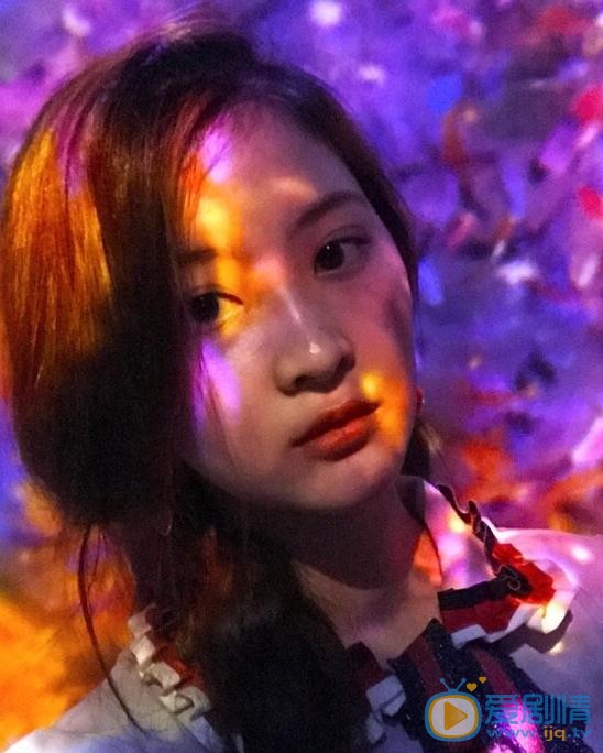 王若溪花影写真 王若溪高清写真_王若溪高清剧照