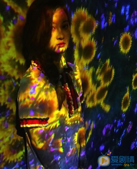 王若溪花影写真 王若溪高清写真_王若溪高清剧照