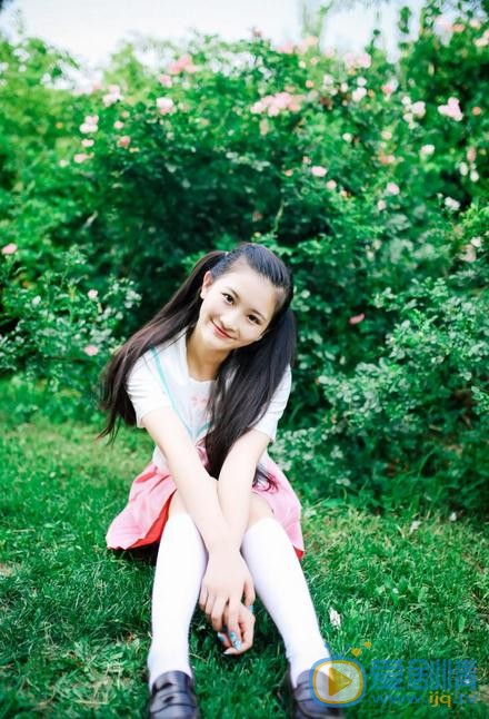 王若溪游乐场写真 王若溪高清写真_王若溪高清剧照
