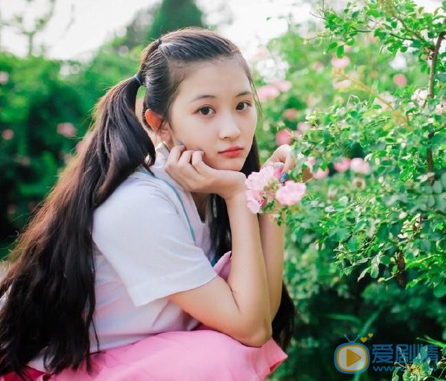 王若溪游乐场写真 王若溪高清写真_王若溪高清剧照